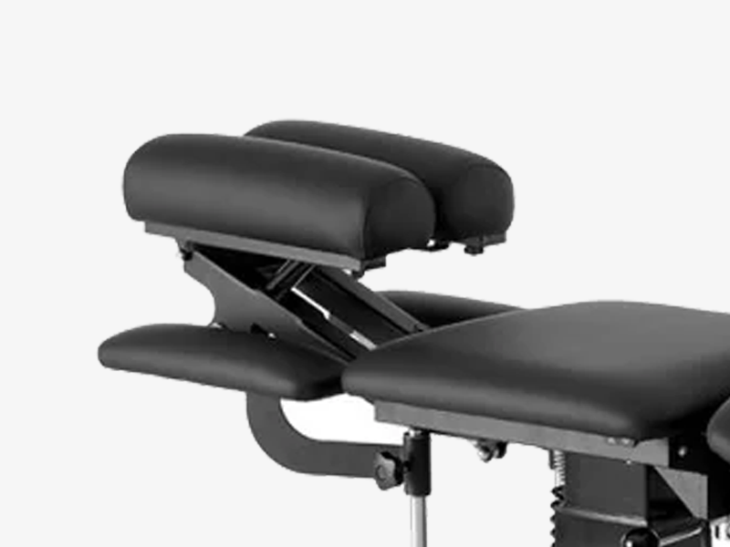 Justerbar huvudsektion -35° till +25° med gasfjäder, samt 0° till +18° i motsatt riktning